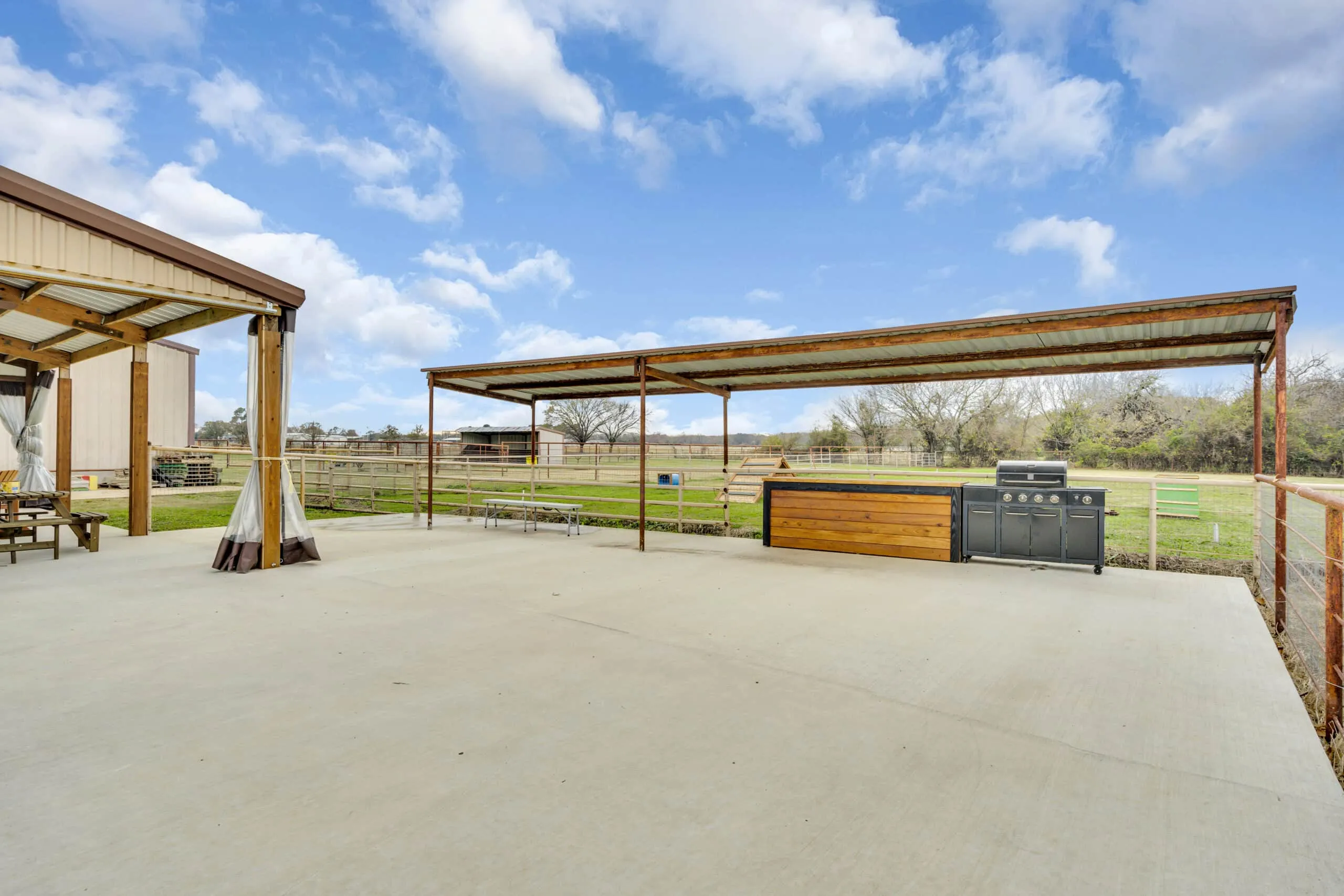 Outdoor cooking grills at Waggin' Tail Ranch RV Resort, Pilot Point, TX